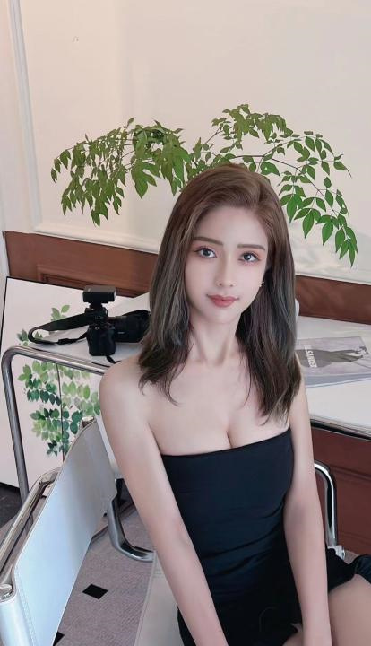 中亚美女艾努尔