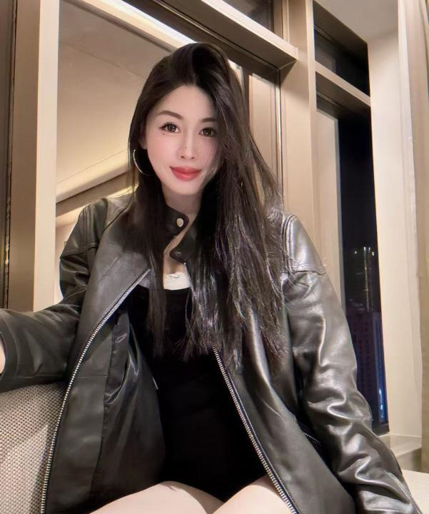 粉嫩美乳颜值御姐