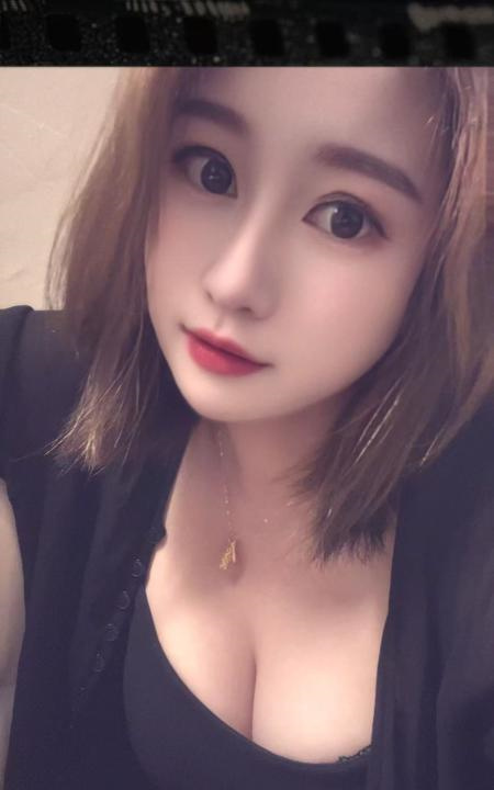 性感大胸骚妇
