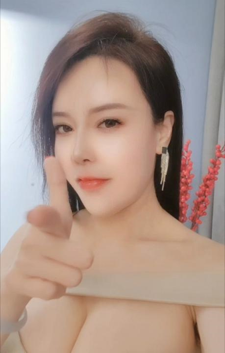 爆乳天后筱桐