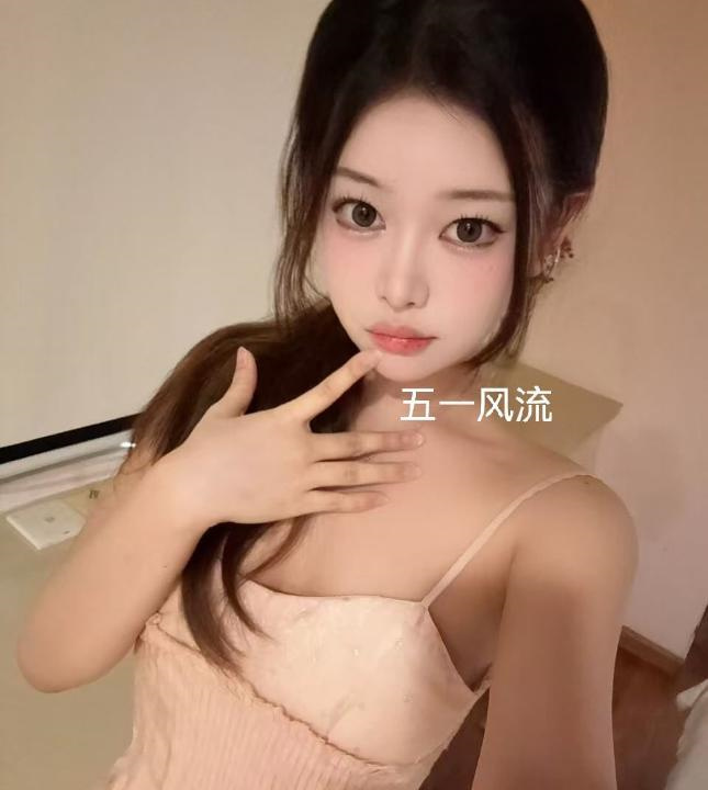 平江悦网红奈子
