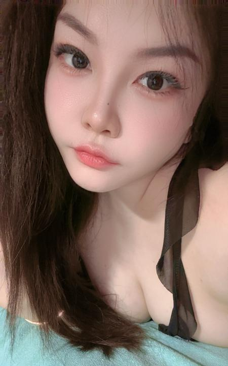 南门性感大胸妹子