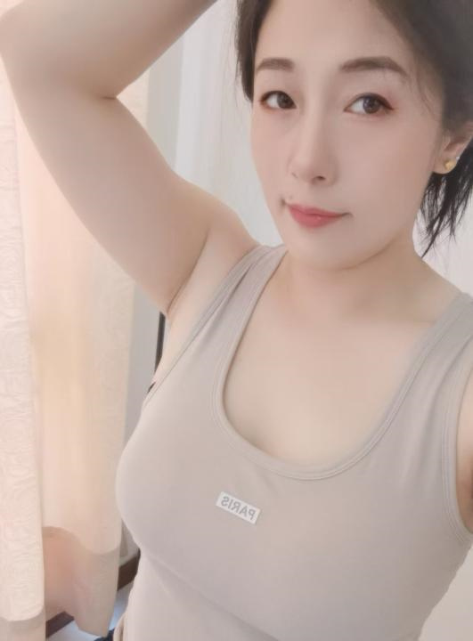 胸大屁股大能给夹麻儿
