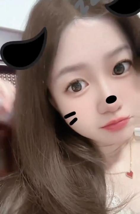 白嫩长腿少妇