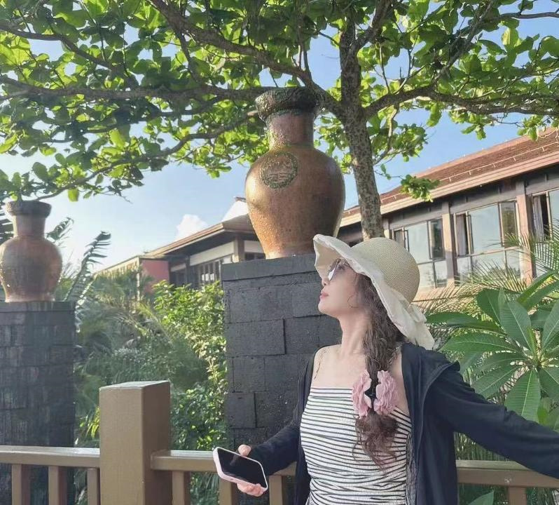 皮肤白的熟女