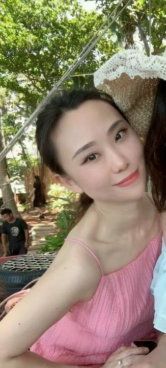 上城妖娆女子玥