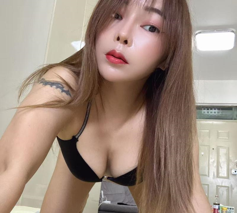 南山性感颜值美女姐姐