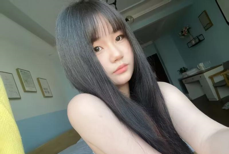 大学城嫩妹雪雪
