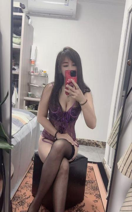 风骚黑丝长腿少妇