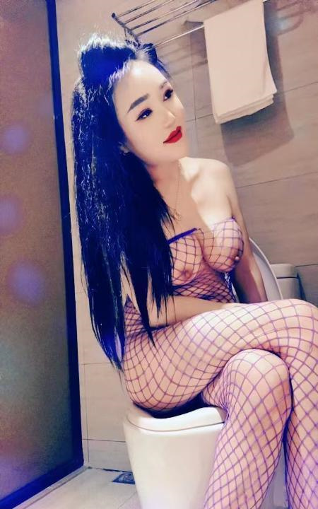 角色扮演大胸姐