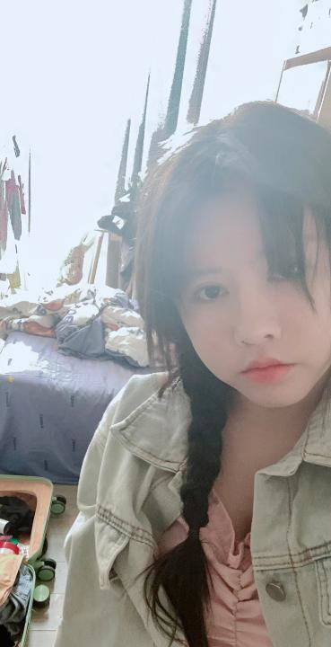 天河萝莉妹小伊
