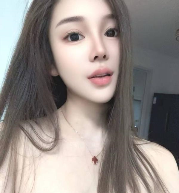 江阴妩媚颜值妹子