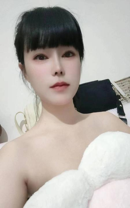 风情妩媚服务好妹子