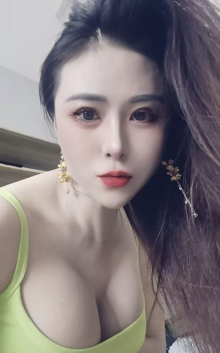 包河大熊翘臀美女