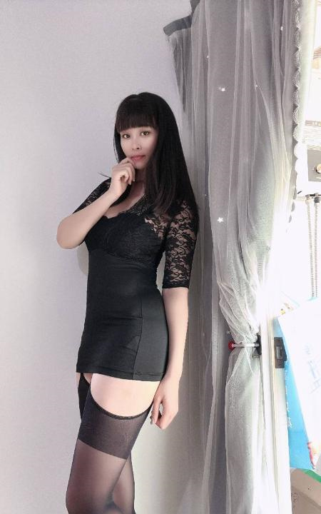 风骚肥臀妹子