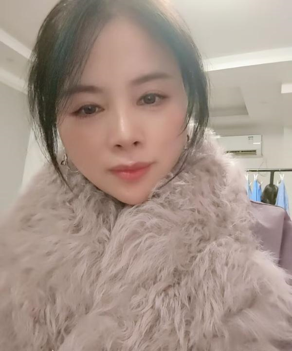 洪山广场小嫂子