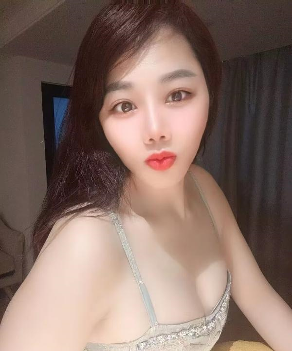 三通颜射内射吞精