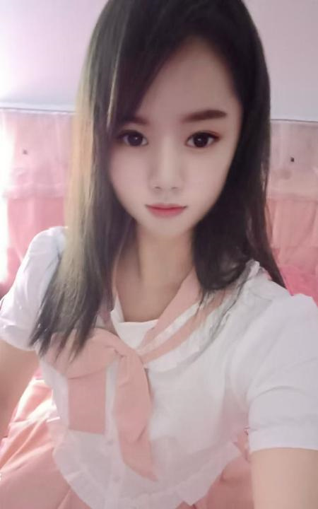 光谷馨馨小妞