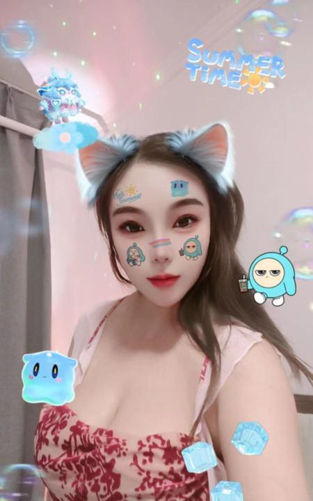 西城镜前战神爆乳西西