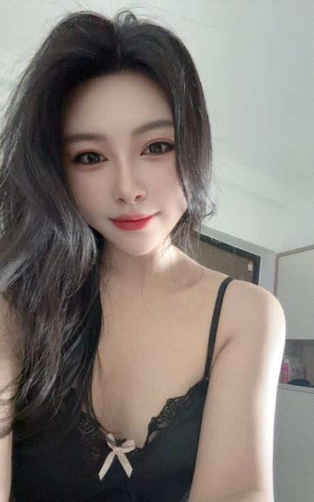 上城肤白颜值Lina