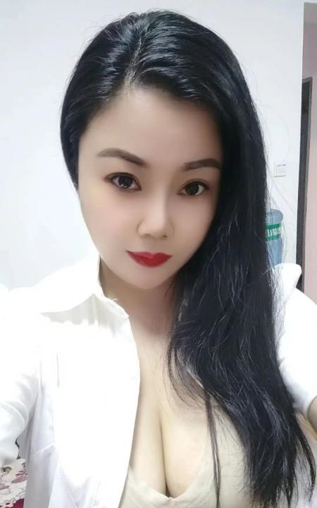 服务女王丽丽