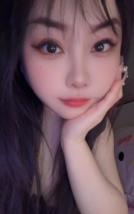 南门大胸妹子
