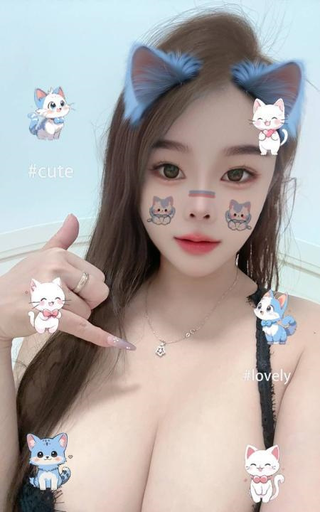 岗厦三点粉萱萱