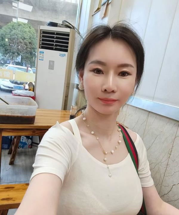 南京泰冯路张静