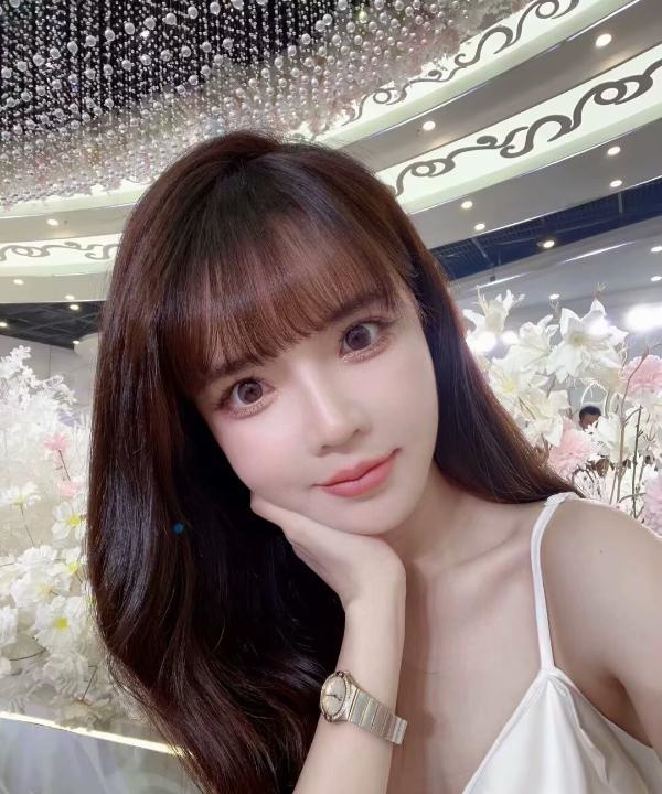 宝藏抓龙筋小姐姐