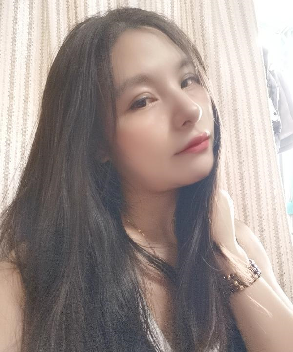 汉口火车站妹子