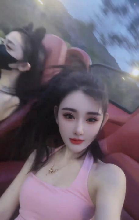 颜值美女苏小小