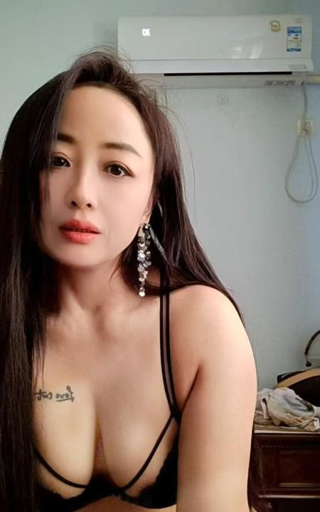 洪山韵味少妇佳佳