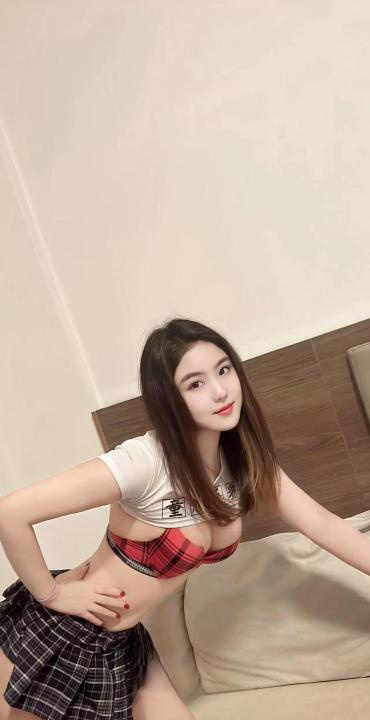 二刷白云大胸翘臀小敏