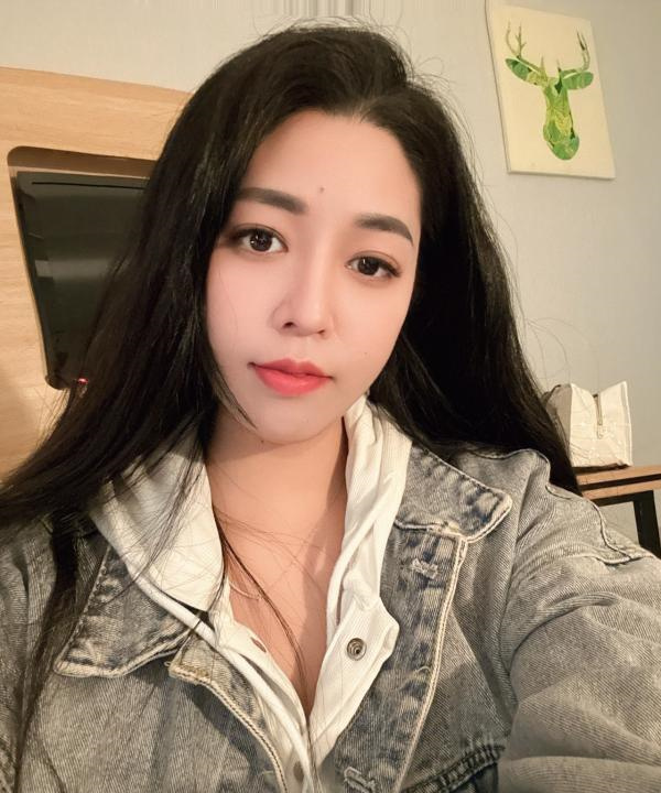 大长腿丰满梓琪口活好