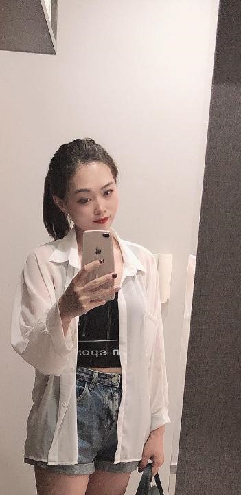 甜美型小美女