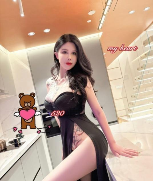 大奶御姐玫瑰