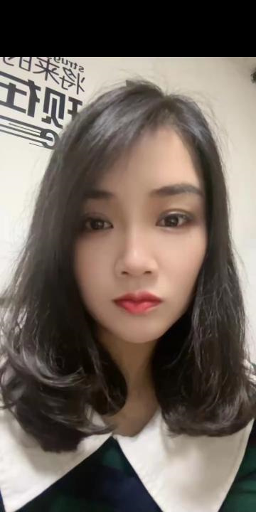 滨湖美妇