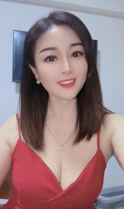 白云小琼