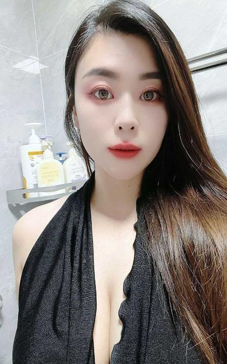 白云大奶安妮