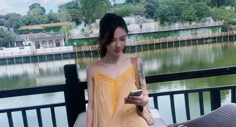 诱惑的铭铭
