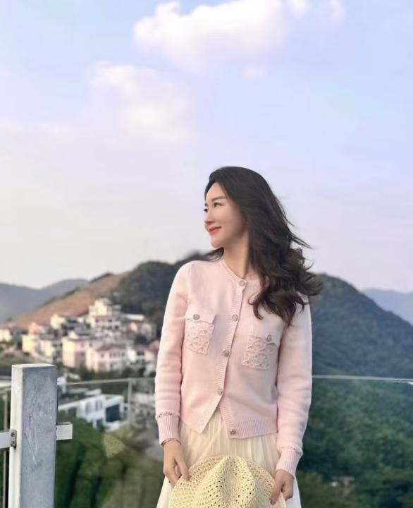 医美轻熟女