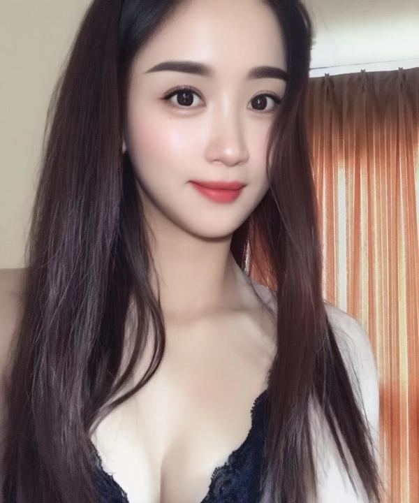 甜妹翘屁股