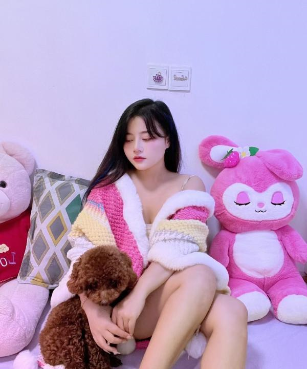 二刷虹口C胸制服丽丽