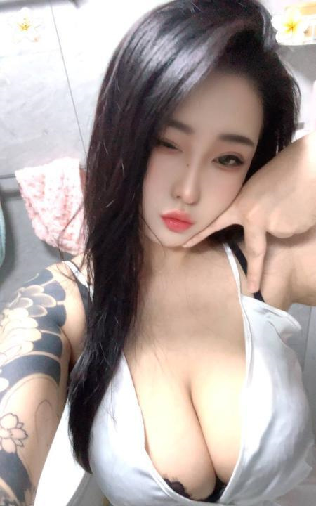 瑶海天然大胸辣辣