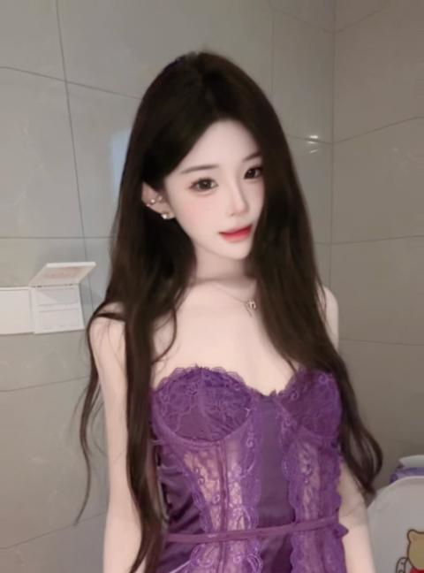 清纯甜美小布丁