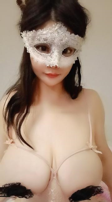 蓝湾国际巨乳少妇