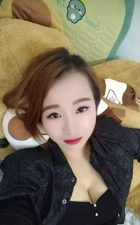 白云潮喷小黎