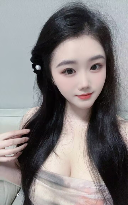 女友感强的大奶琪琪