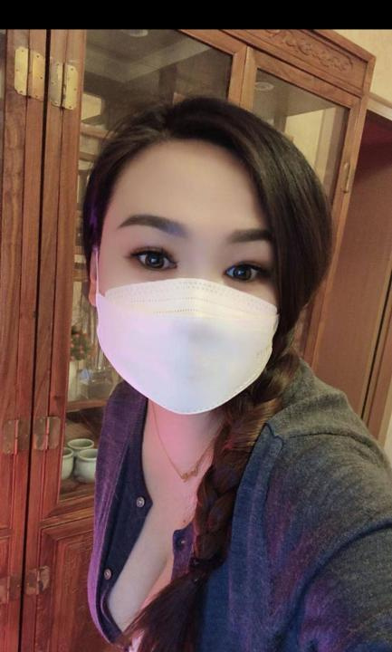 胸超大的骚熟女
