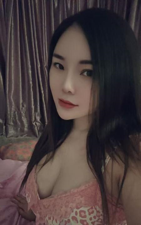 中山石歧大胸妹